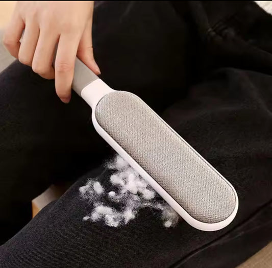 Brosse Électrostatique Anti-Poils – Nettoyage Facile & Réutilisable